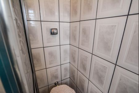 Casa para alugar com 250m², 2 quartos e 2 vagas Casa para alugar com 250m², 2 quartos e 2 vagasBanheiro de serviço