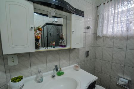 Casa para alugar com 250m², 2 quartos e 2 vagas Casa para alugar com 250m², 2 quartos e 2 vagasBanheiro Social