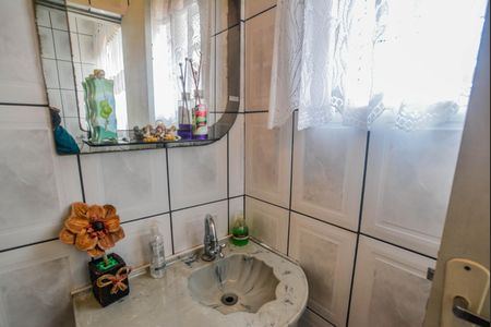 Casa para alugar com 250m², 2 quartos e 2 vagas Casa para alugar com 250m², 2 quartos e 2 vagasBanheiro de serviço