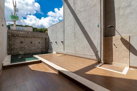 Apartamento para alugar com 28m², 1 quarto e sem vagaÁrea comum - Piscina