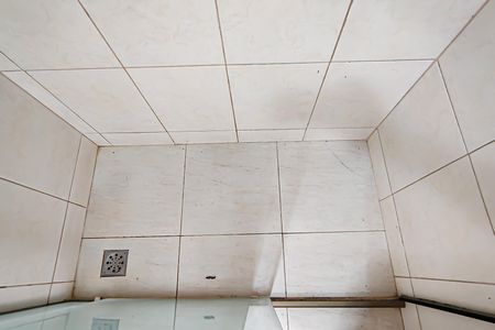 Apartamento à venda com 52m², 2 quartos e 1 vaga Apartamento à venda com 52m², 2 quartos e 1 vagaBanheiro Social