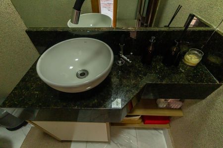 Casa à venda com 125m², 2 quartos e 4 vagasLavabo