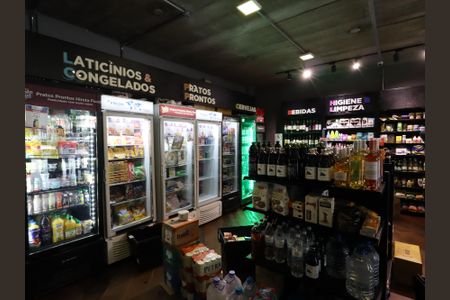 Apartamento à venda com 370m², 5 quartos e 4 vagasMini Mercado