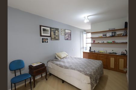 Apartamento à venda com 370m², 5 quartos e 4 vagasSuíte 2