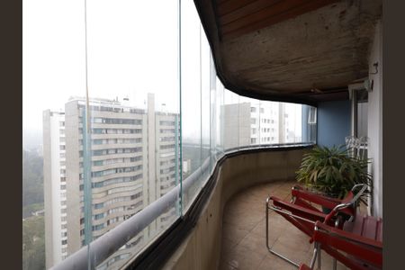 Apartamento à venda com 370m², 5 quartos e 4 vagasVaranda da Sala