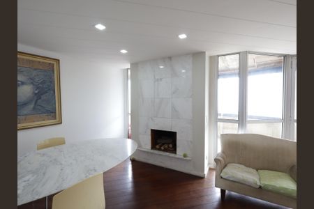 Apartamento à venda com 370m², 5 quartos e 4 vagasSala