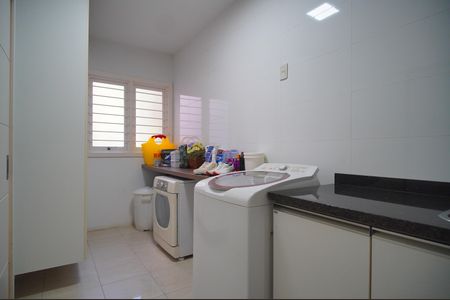 Casa à venda com 295m², 3 quartos e 3 vagasÁrea de Serviço