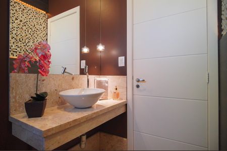 Casa à venda com 295m², 3 quartos e 3 vagasLavabo