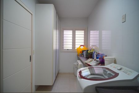 Casa à venda com 295m², 3 quartos e 3 vagasÁrea de Serviço