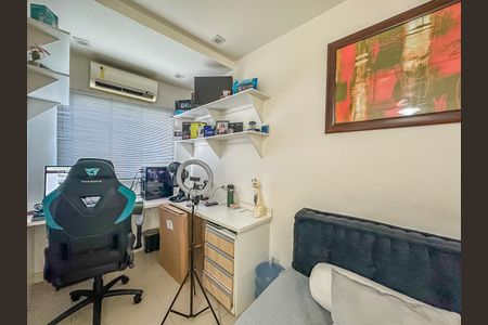 Apartamento à venda com 42m², 1 quarto e sem vaga Apartamento à venda com 42m², 1 quarto e sem vagaEscritório