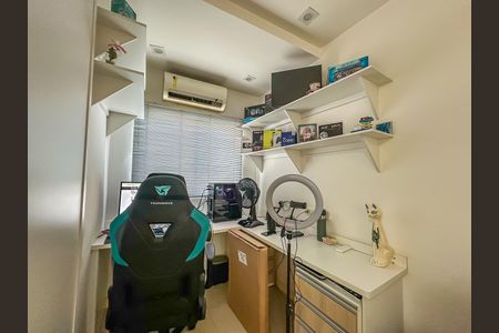 Apartamento à venda com 42m², 1 quarto e sem vaga Apartamento à venda com 42m², 1 quarto e sem vagaEscritório