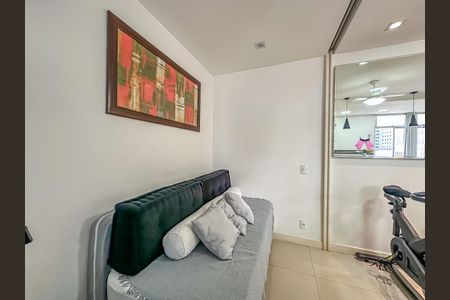 Apartamento à venda com 42m², 1 quarto e sem vaga Apartamento à venda com 42m², 1 quarto e sem vagaEscritório