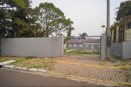 Casa à venda com 110m², 2 quartos e 2 vagasFachada + Placa