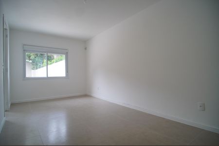 Casa à venda com 110m², 2 quartos e 2 vagasSuíte