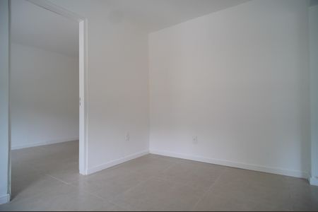 Casa à venda com 110m², 2 quartos e 2 vagasSala