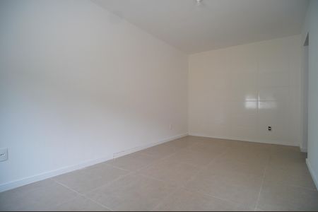 Casa à venda com 110m², 2 quartos e 2 vagasSuíte