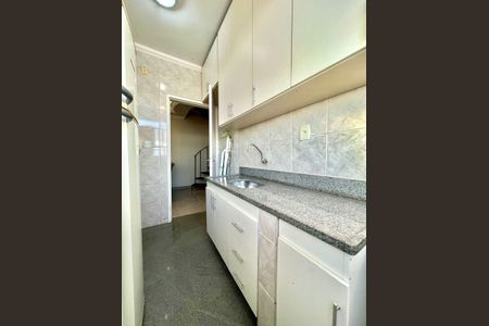 Apartamento à venda com 150m², 3 quartos e 1 vaga Apartamento à venda com 150m², 3 quartos e 1 vagaCozinha e Área de Serviço