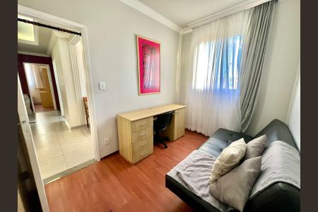 Apartamento à venda com 150m², 3 quartos e 1 vaga Apartamento à venda com 150m², 3 quartos e 1 vagaSegunda Sala