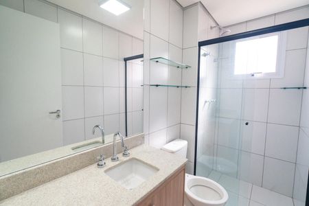 Apartamento à venda com 65m², 2 quartos e 2 vagas Apartamento à venda com 65m², 2 quartos e 2 vagasBanheiro da Suíte