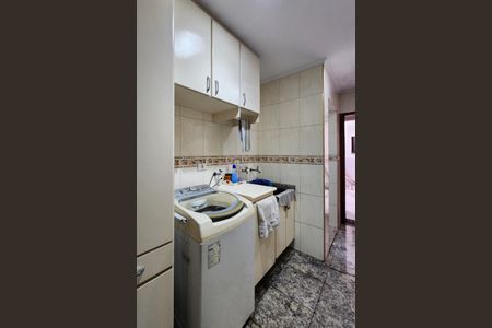 Casa à venda com 160m², 3 quartos e 2 vagas Casa à venda com 160m², 3 quartos e 2 vagasÁrea de Serviço