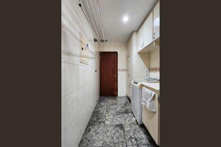 Casa à venda com 160m², 3 quartos e 2 vagas Casa à venda com 160m², 3 quartos e 2 vagasÁrea de Serviço