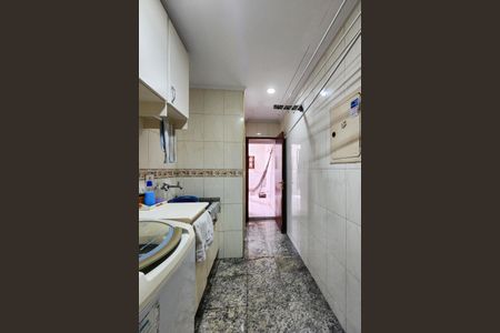 Casa à venda com 160m², 3 quartos e 2 vagas Casa à venda com 160m², 3 quartos e 2 vagasÁrea de Serviço