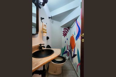 Casa à venda com 160m², 3 quartos e 2 vagas Casa à venda com 160m², 3 quartos e 2 vagasLavabo