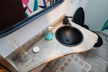 Casa à venda com 160m², 3 quartos e 2 vagas Casa à venda com 160m², 3 quartos e 2 vagasLavabo