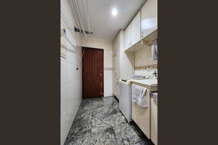 Casa à venda com 160m², 3 quartos e 2 vagas Casa à venda com 160m², 3 quartos e 2 vagasÁrea de Serviço