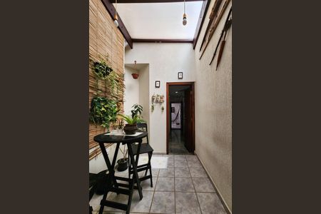 Casa à venda com 160m², 3 quartos e 2 vagas Casa à venda com 160m², 3 quartos e 2 vagasÁrea Privativa