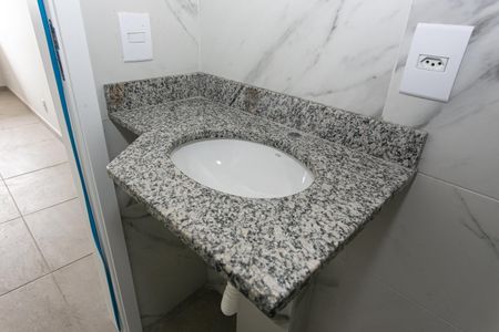 Apartamento à venda com 39m², 2 quartos e sem vagaBanheiro