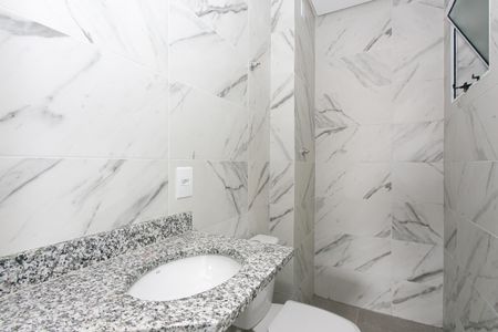 Apartamento à venda com 38m², 2 quartos e sem vaga Apartamento à venda com 38m², 2 quartos e sem vagaBanheiro