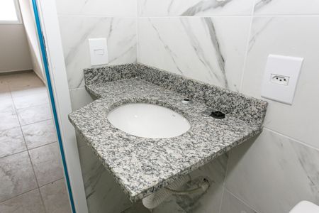 Apartamento à venda com 37m², 2 quartos e sem vaga Apartamento à venda com 37m², 2 quartos e sem vagaBanheiro