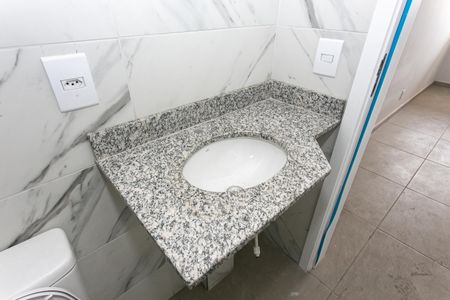 Apartamento à venda com 39m², 2 quartos e sem vaga Apartamento à venda com 39m², 2 quartos e sem vagaBanheiro