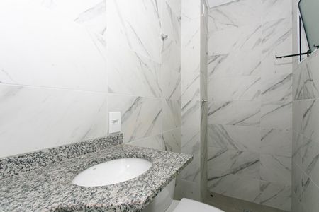 Apartamento à venda com 37m², 2 quartos e sem vaga Apartamento à venda com 37m², 2 quartos e sem vagaBanheiro