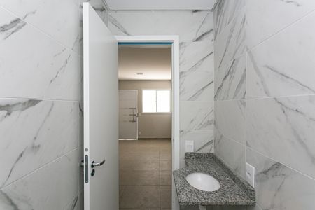 Apartamento à venda com 37m², 2 quartos e sem vaga Apartamento à venda com 37m², 2 quartos e sem vagaBanheiro