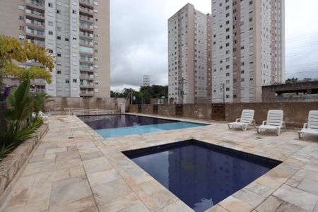 Apartamento para alugar com 45m², 2 quartos e 1 vagaÁrea comum - Piscina