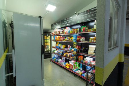 Apartamento à venda com 74m², 3 quartos e 2 vagasÁrea comum - Mercado