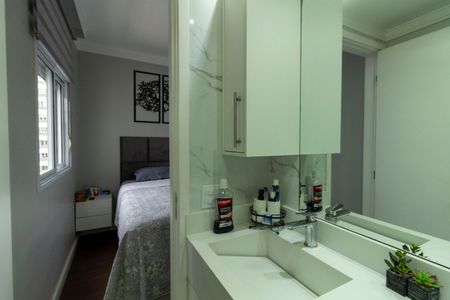 Apartamento à venda com 74m², 3 quartos e 2 vagasBanheiro da Suíte