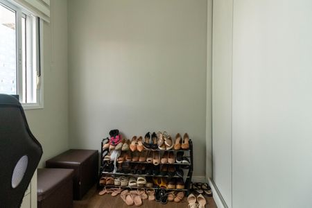 Apartamento à venda com 74m², 3 quartos e 2 vagasQuarto 2