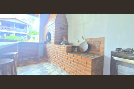 Casa de condomínio à venda com 860m², 5 quartos e 4 vagas Casa de condomínio à venda com 860m², 5 quartos e 4 vagasÁrea comum - Churrasqueira