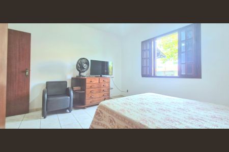 Casa de condomínio à venda com 860m², 5 quartos e 4 vagas Casa de condomínio à venda com 860m², 5 quartos e 4 vagasQuarto 2