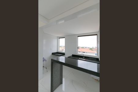 Apartamento à venda com 100m², 2 quartos e 1 vagaCozinha