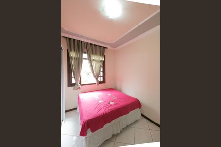 Casa à venda com 156m², 3 quartos e 2 vagas Casa à venda com 156m², 3 quartos e 2 vagasSuíte