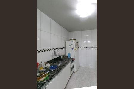 Casa à venda com 156m², 3 quartos e 2 vagas Casa à venda com 156m², 3 quartos e 2 vagasCozinha