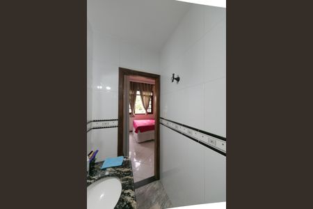 Casa à venda com 156m², 3 quartos e 2 vagas Casa à venda com 156m², 3 quartos e 2 vagasBanheiro Suite