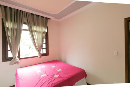 Casa à venda com 156m², 3 quartos e 2 vagas Casa à venda com 156m², 3 quartos e 2 vagasSuíte