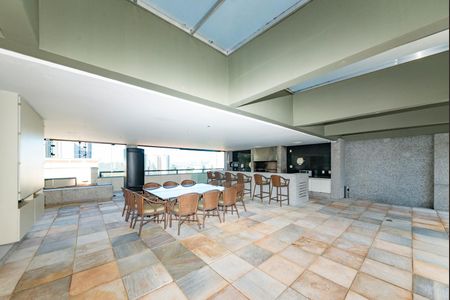 Apartamento à venda com 486m², 4 quartos e 5 vagas Apartamento à venda com 486m², 4 quartos e 5 vagasÁrea comum