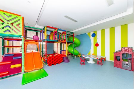 Apartamento à venda com 486m², 4 quartos e 5 vagas Apartamento à venda com 486m², 4 quartos e 5 vagasÁrea comum