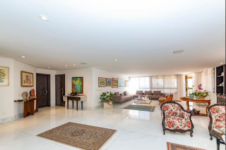 Apartamento à venda com 486m², 4 quartos e 5 vagas Apartamento à venda com 486m², 4 quartos e 5 vagasSala 1